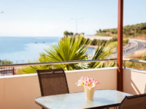 Armonia by the Sea - Majestic Seaside Retreat Hotels in Petalidi