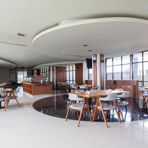 Hotel dining and breakfast area in Lombok accommodation