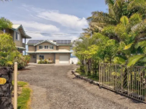 Paradise Ocean View 2 Bedroom Home by RedAwning Hotéis em Keaau