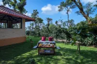 Amã Stays & Trails Alpenhof , Coorg Hotels in Ibnivalvadi Rural