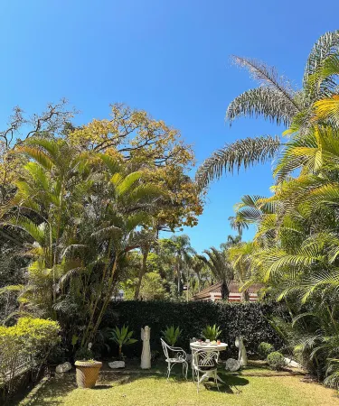 Pousada Crystal Palace Отели рядом с достопримечательностью «Palácio Rio Negro»