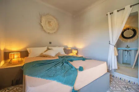 Piccolo Cycling Agafay Отели рядом с достопримечательностью «Lets Go 2 Morocco»