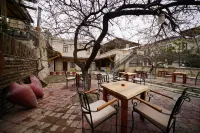 Glory Art Stone House Hotels near Balloon view