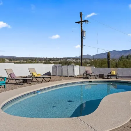 Panoramic Mountain Views, Heated Pool, 2 Kitchens