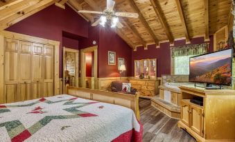 Er215 â Red Bird Haven Great Location â Close to Town! 3 Bedroom Cabin by RedAwning