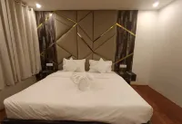 โรงแรม ไคเบอร์ บาย แองเกิล วิงส์
