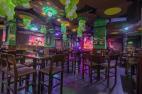 Ramee Palace Hotel - bar