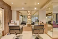 The Ssk Solitaire Hotel & Banquets - spa