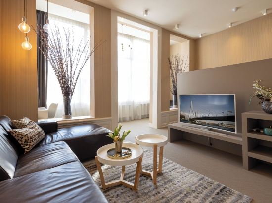 Maurits Apartments & Suites
