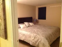 Large on mountain home with sauna, easy slope access