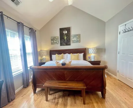 Lux Atlanta Access & Comfort @ Braves Stadium!