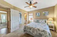 Renovated - Seaside 5BR Caribbean Escape near the Rodanthe Pier