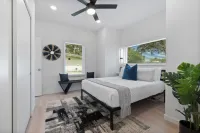 Luxury Modern Comfort in Historic St Augustine Các khách sạn gần First Coast Technical Institute