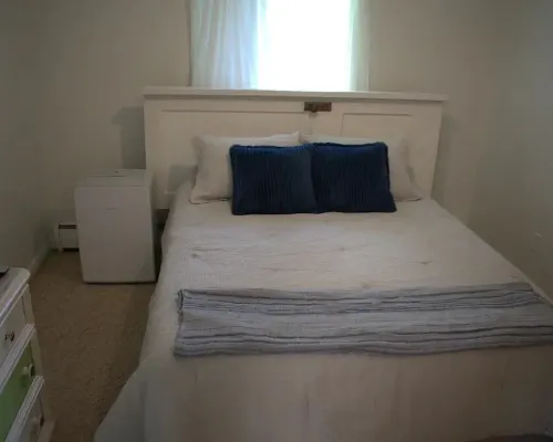 Charming 1-bedroom flat in lovely Corning Hotels in Corning
