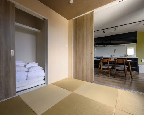 คอทเทจ ชูราร่า โรงแรมในอุรุมะ