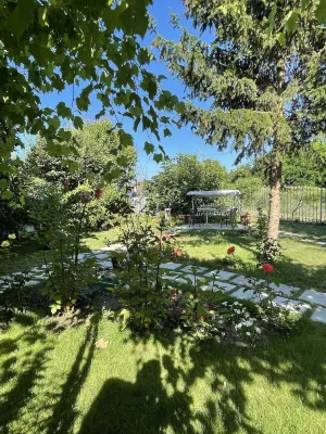 Galya Guest House - parking