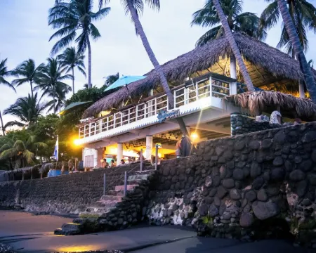 Olas Permanentes El Zonte Hotels in El Zonte