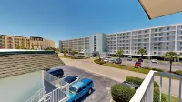 Venus 314 is a Gulf Side 2 Br on Okaloosa Island by RedAwning