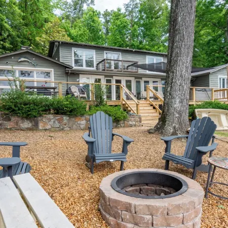 Lakefront Seclusion! - UPDATED! Dock, Hot tub, fire pit, pet friendly with fee,