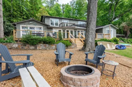 Lakefront Seclusion! - UPDATED! Dock, Hot tub, fire pit, pet friendly with fee,