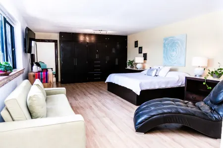 ANANA Rancho San Rafael | Master BD & Lake views Отели в г. Ахихик