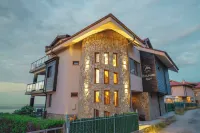 DOLPHIN BAY BOUTIQUE COMPLEX Sozopol Hotels near The magical place