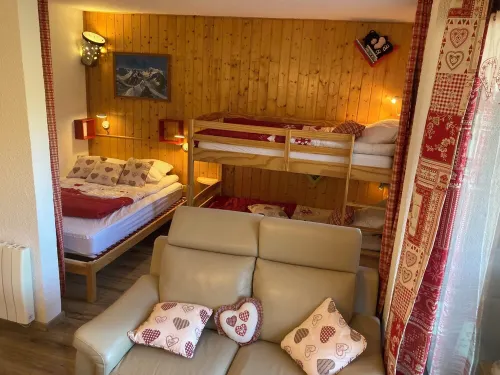 Studio Yomeo - LA JOUE DU LOUP - Pied des pistes - 30 M² - 5 Pers 3 +++ 勒德奧魯住宿飯店