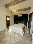 Magnificent villa with Jacuzzi, pétanque pool and large garden