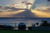 Newly Remodeled Oceanfront Villa - 6BR, Infinity Pool & Spectacular Views
