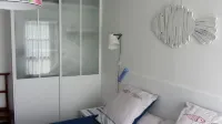 Very bright apartment 50 m from the beach, facing the port of Audierne - Wi-fi