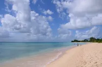 Unwind in Style at our Island Oasis!