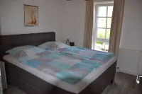 Captain's cabin: duplex apartment with sauna, whirlpool, fireplace, 2 televisions