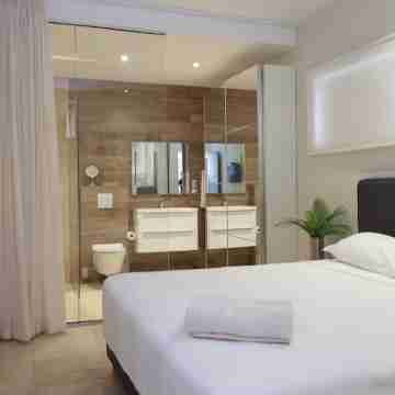 Palapa Suite # 2, walk to Eagle Beach Rooms