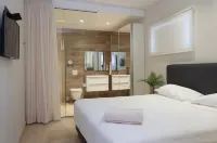 Palapa Suite # 1, walk to Eagle Beach