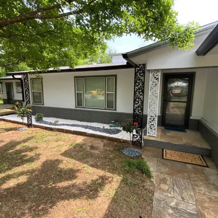 The Biggest Short-Term Rental Close to Tarleton University! 2 King Beds!
