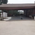 Cedar Post and Beam in the heart of Okanagan Wine Country. Pets OK. Hotel in zona Winfield Arena