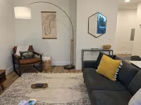 NEW Modern 1- Bed Condo in Downtown Traverse City