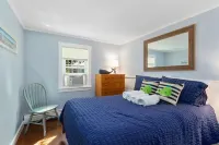 Bright 3 bedroom Cape cottage Hotels in Truro
