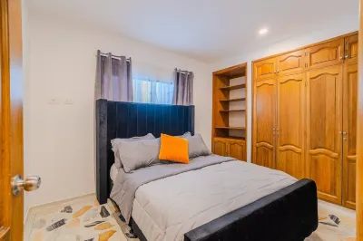 5 Bedroom Cartagena Cottage - Close to Walled City Hotels in Pie de Popa