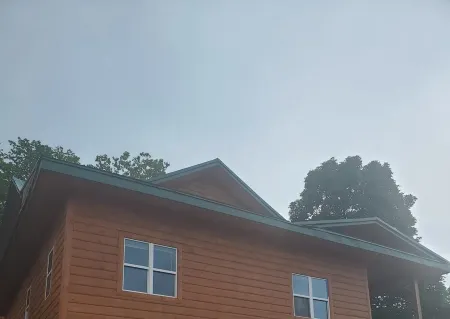 C1 Wallys by The Convention Center and The Landing Отели рядом с достопримечательностью «The SKY Deck at Parakeet Pete's Waterfront Zipline»