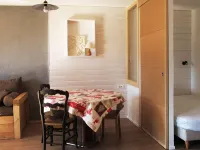 ALSO 6-ROOM APARTMENT 3 ROOMS オッソワのホテル