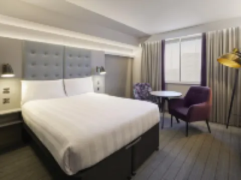 プレミア イン ルートン - エアポート ルートンのホテル