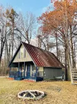 The Getaway - Wi-Fi - Pet friendly - 45 Acres - New Deck فنادق في Menifee County