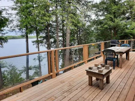 Morning Glory on the Lake: Escape to Serenity