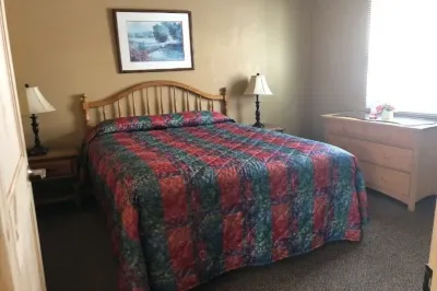 Fishermen's Float Hotels near Silverwood Theme Park