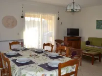 Air-conditioned villa, private pool 100m from the start of the Mont Ventoux climb Hotels in Malaucene