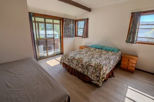 Beachside, Pet friendly, Paradise.