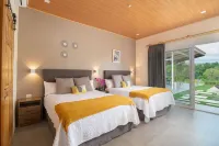 Mayoli Hill Deluxe Farmhouse Hot Tub & Private Pool with Volcano View Hotels near Concentrados Dovel