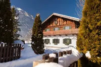 Chalet Foresthouse, Chalet, only 25 minutes to Salzburg, garden, sauna, whirlpol Hotels near Bluntautal Valley