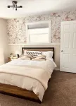 The Trimbelle Cottage: Secluded Riverside Retreat on 7 acres, with Hot Tub!